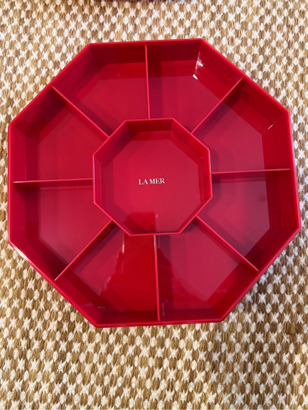 La Mer Red makeup organizer
